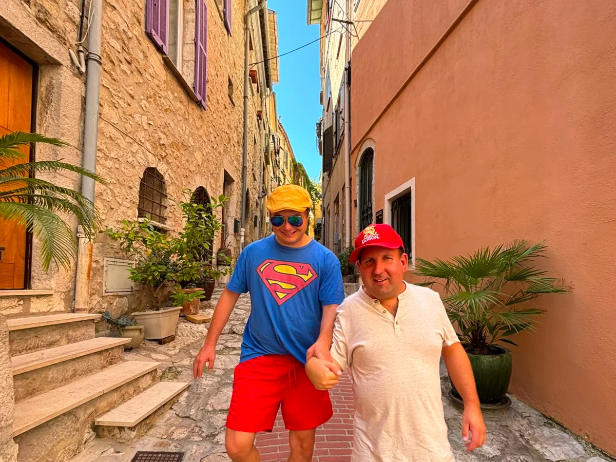 Balade dans les ruelles lors de la sortie à Monaco