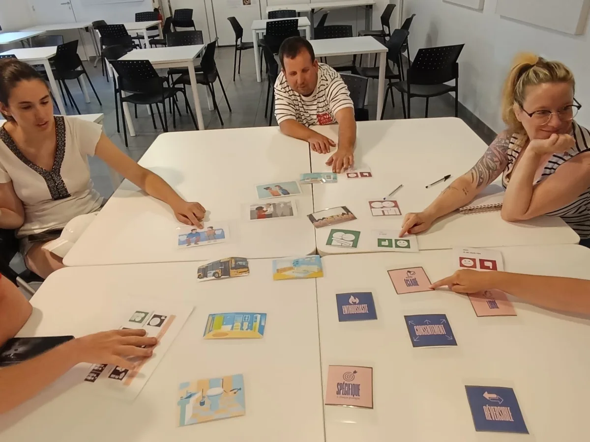 Les cartes et supports pédagogiques utilisés pendant l'atelier